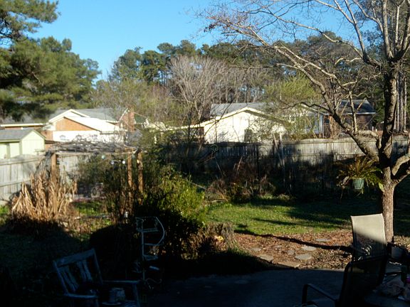 2nd image of 208 Lancelot Dr