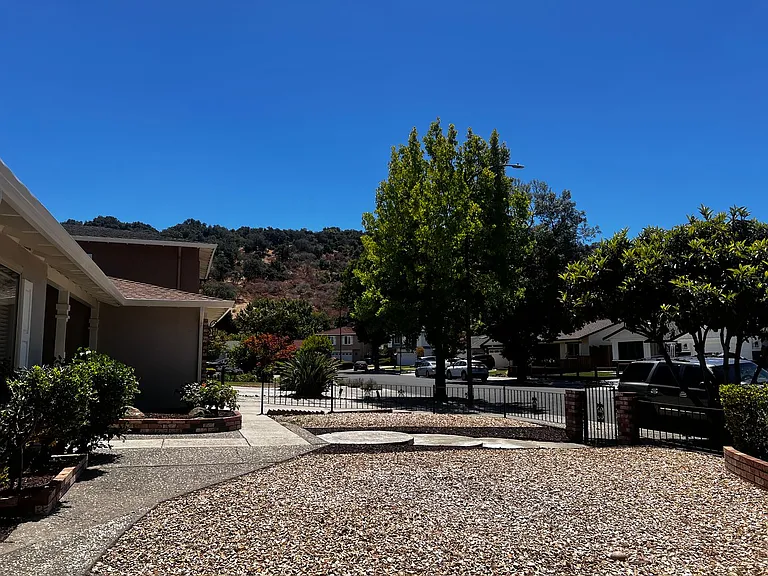 6002 Paxton Ct — Photo 28