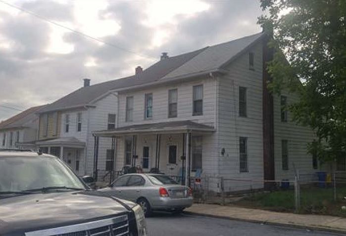 2nd image of 623 Monroe St