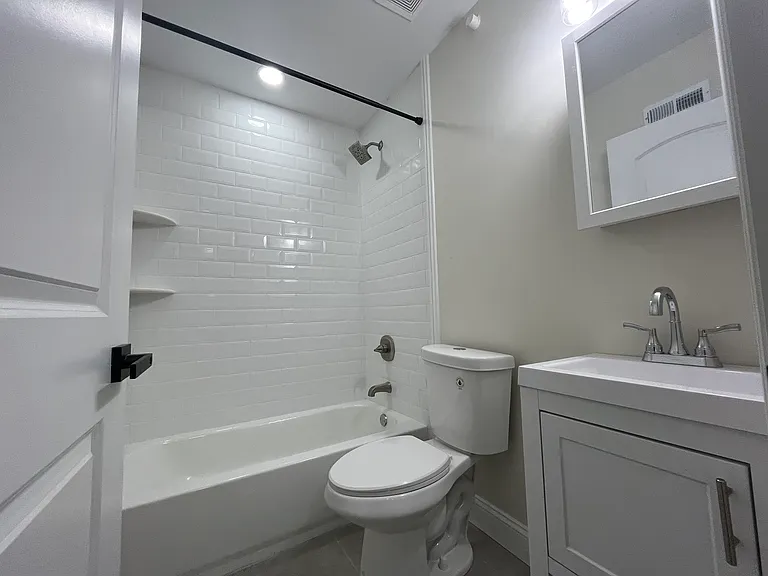 1401 S Broad St #B — Photo 21
