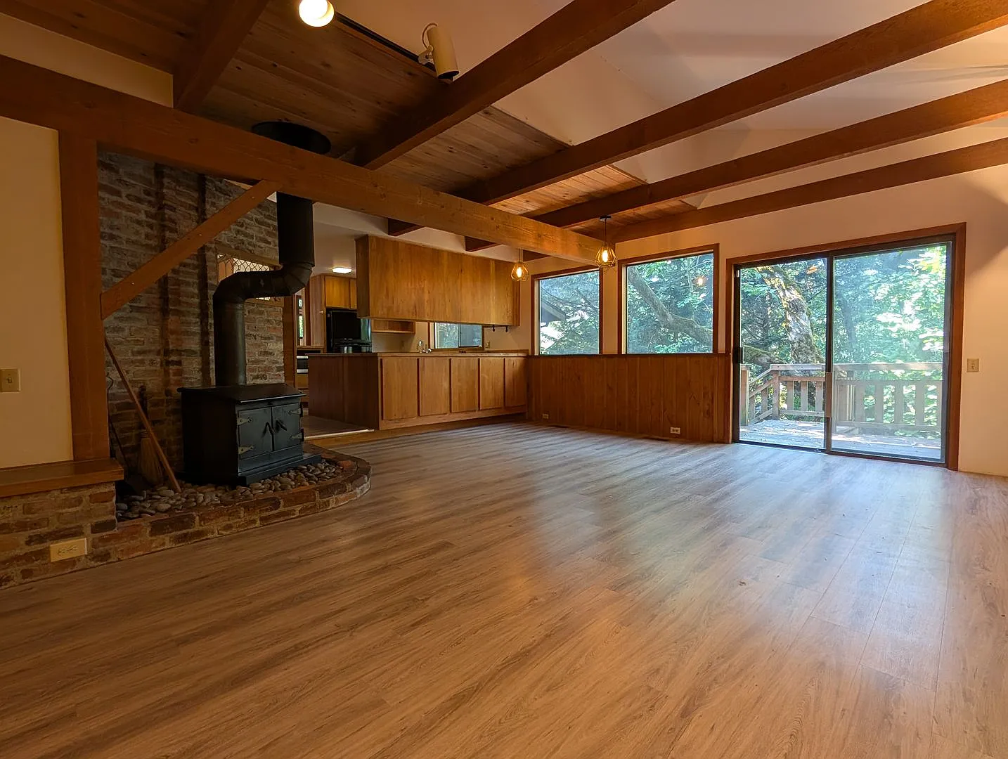 Great 4-Bedroom, 2-Bath Home In South Eugene! — Photo 3