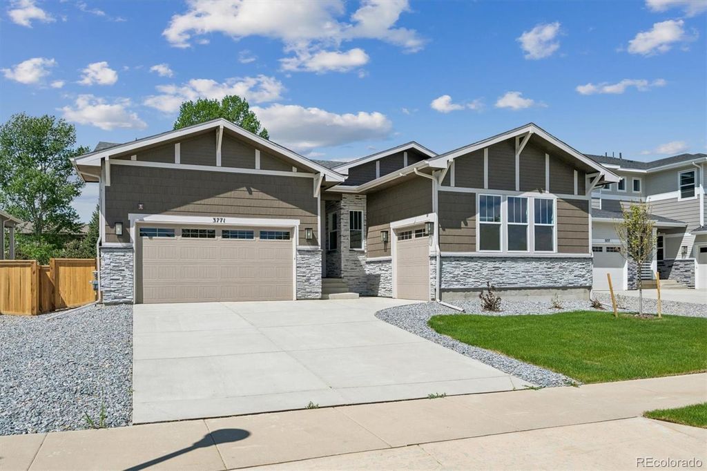 3771 Emerald Shore Circle