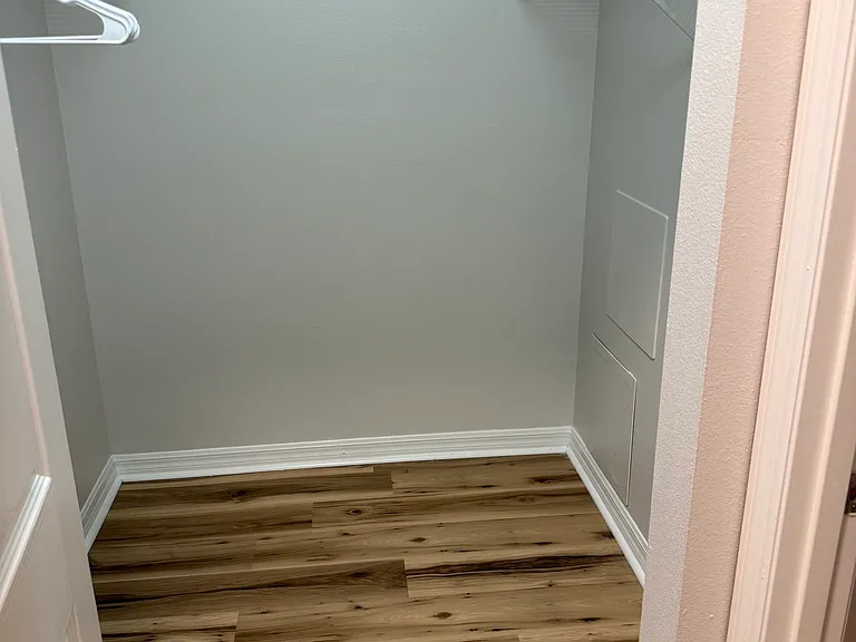 5621 Pinnacle Heights Cir #108 — Photo 29