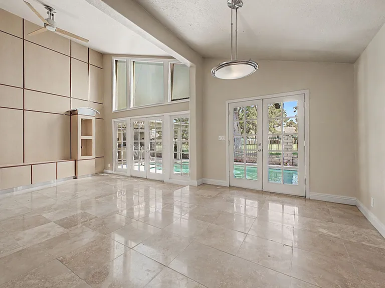 3172 Bel Air Dr — Photo 7