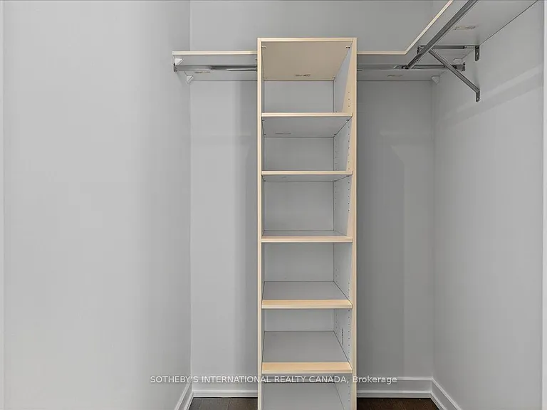 10 York St #2105 — Photo 12