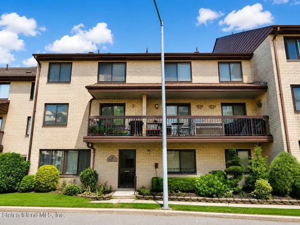 10 Windham Loop APT 1B, Staten Island, NY 10314
