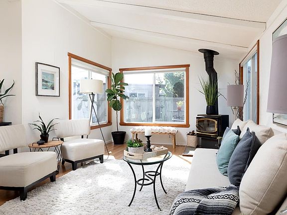 4th image of 131 Rosea Dr #131