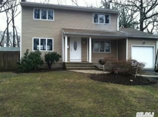 5 Wenmore Ct, Commack, NY 11725