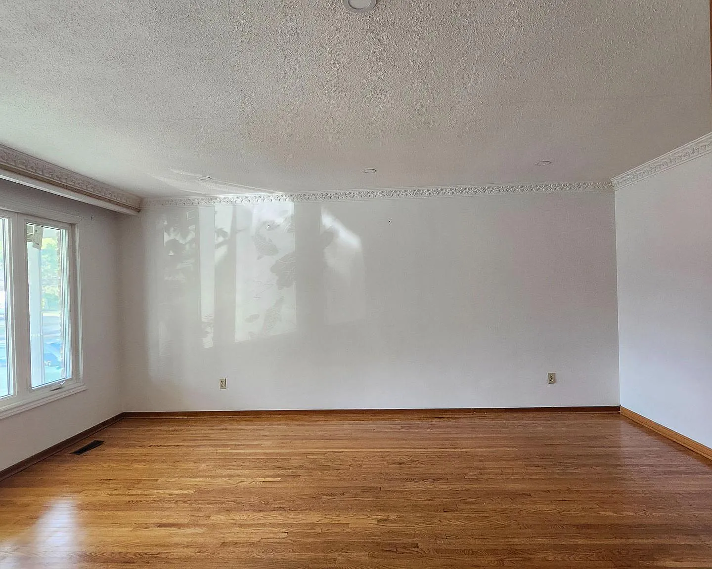 4 bed, $3,000 — Photo 4