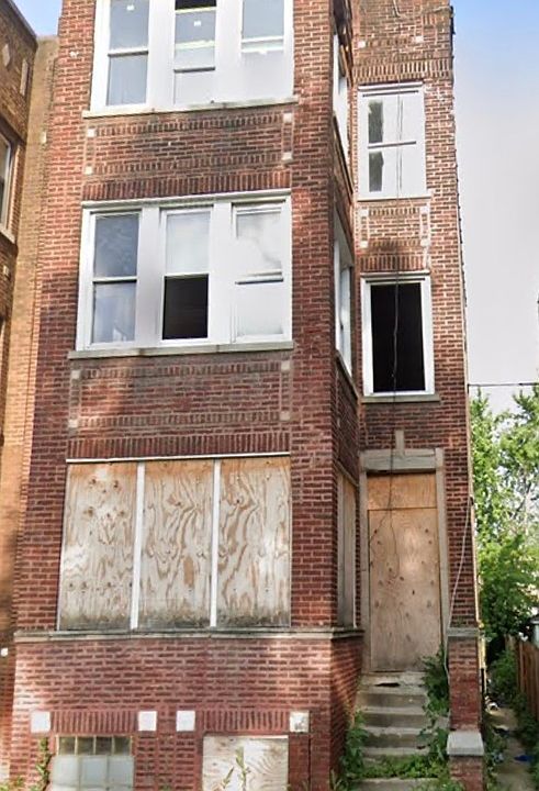 1st image of 1224 S Kolin Ave