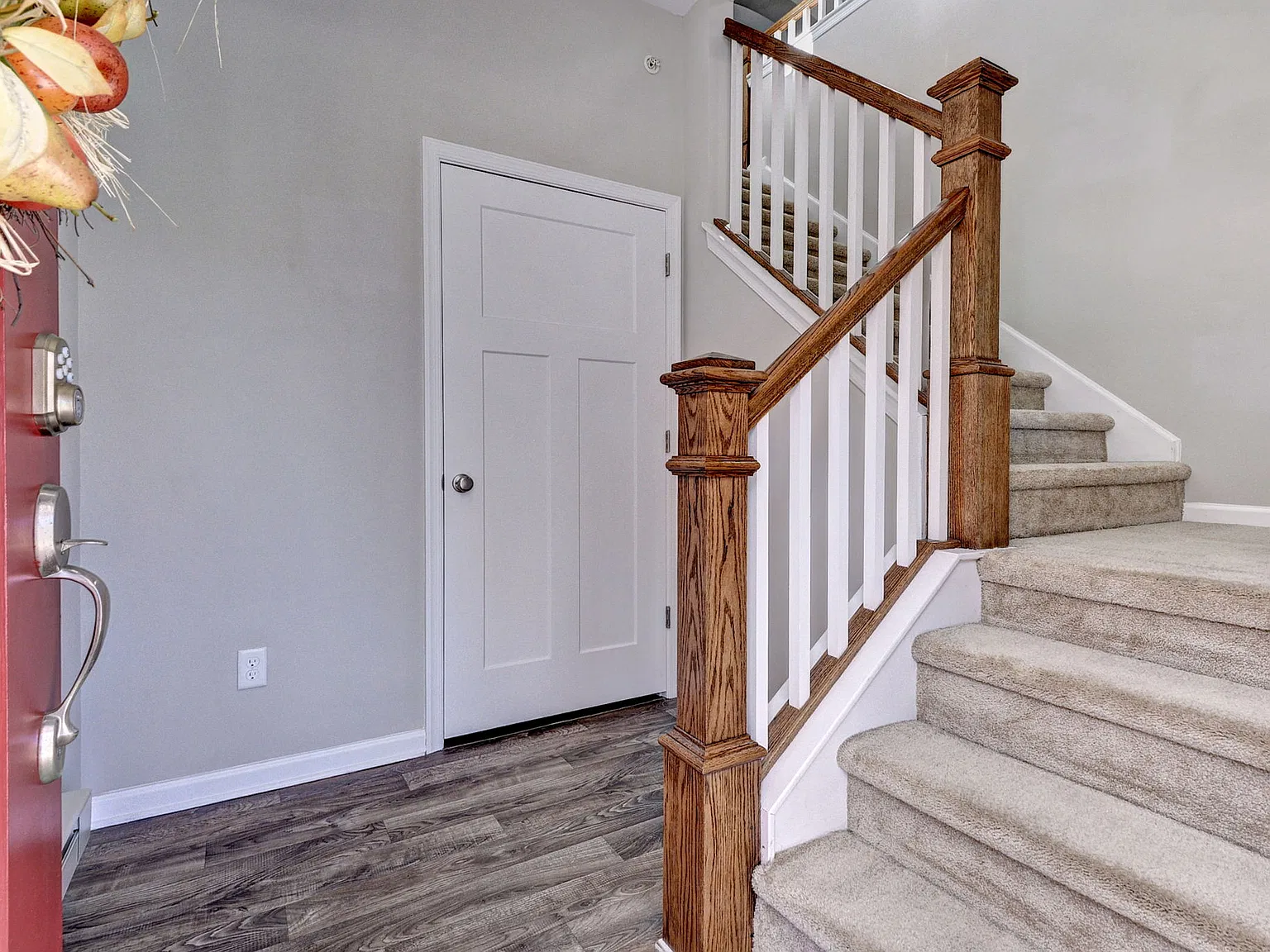 2 bed, 1303 sqft, $2,200 — Photo 3