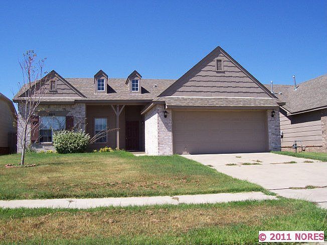 1st image of 4912 N 34th St