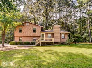 20 Hearthstone Dr, Newnan, GA 30263