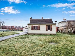 8209 Porter Rd, Niagara Falls, NY 14304