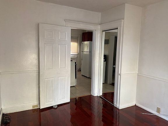 5th image of 41 Farrington St #1