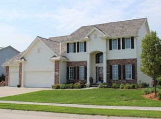 17609 Prestwick Ave, Omaha, NE 68136