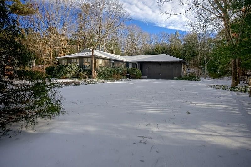 1st image of 19 Circlewood Dr