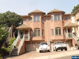 535A Glen Ave #A, Palisades Park, NJ 07650