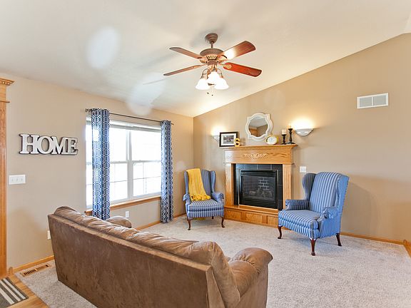 3rd image of 209 Agape Ave