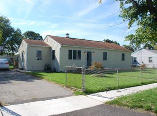 11 Bertram Dr, Glen Burnie, MD