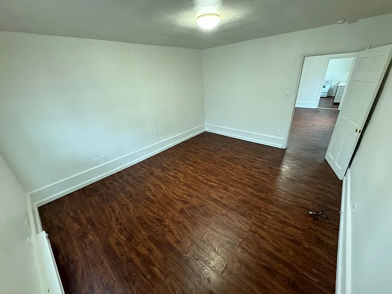 907 Union Ave — Photo 13