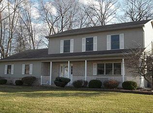 2028 McIntosh Dr, Holland, OH 43528