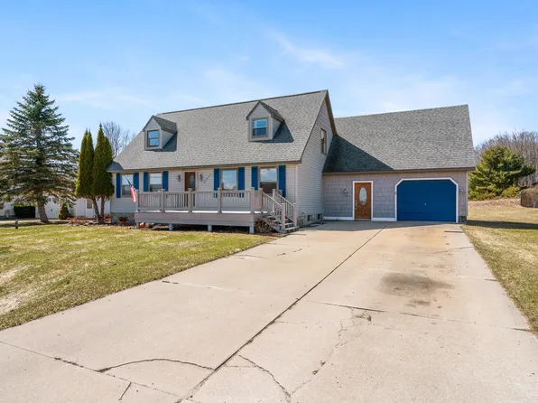 3835 Centennial Dr, East Jordan, MI 49727