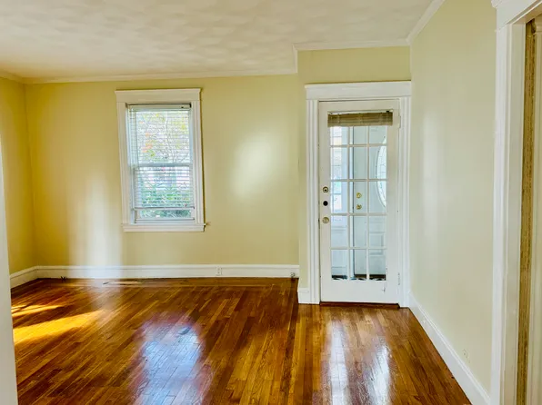 52 Rounds Ave Floor 1, Providence, RI 02907