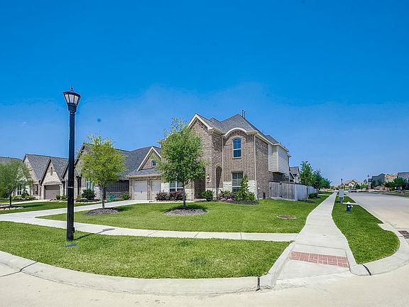 5th image of 10339 Millcreek Manor Ln