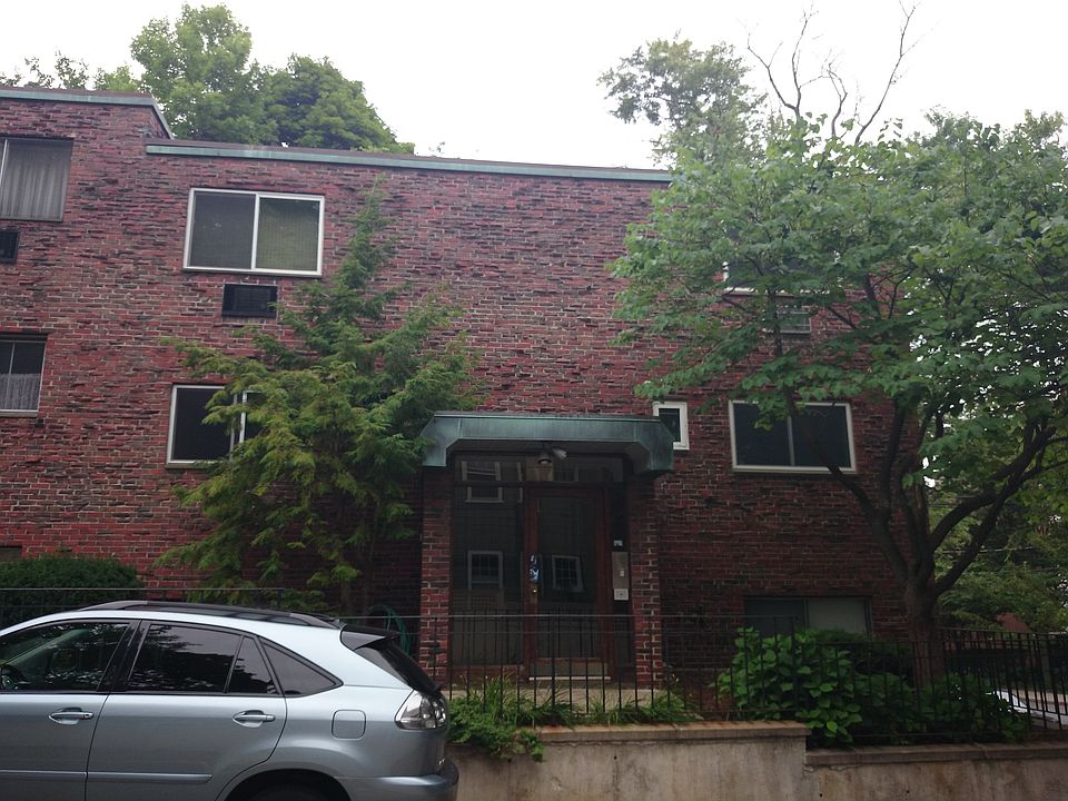 2nd image of 59 Saint Paul St #29