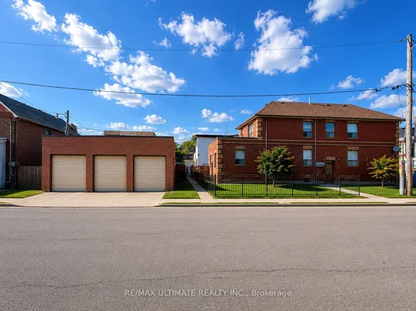 1440 Dufferin St, Toronto, ON M6H 3L2