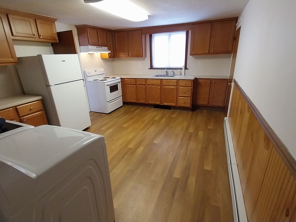2nd image of 49 Elizabeth St Unit 2