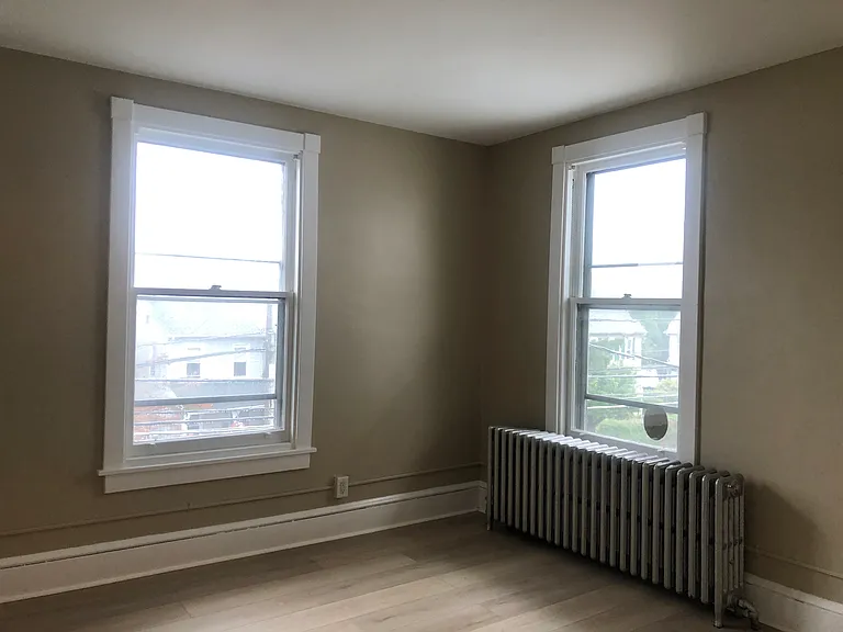 3505 Saint Lawrence Ave #1 — Photo 9