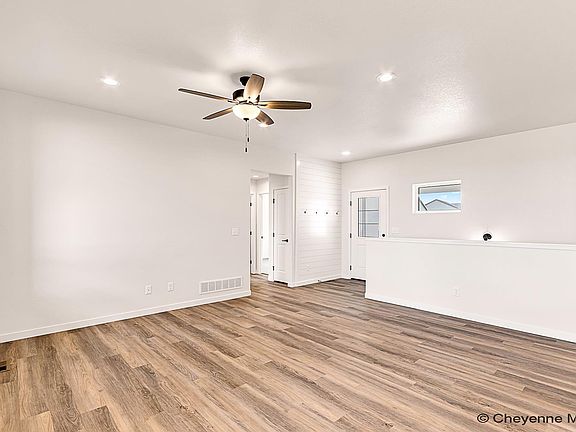 5th image of 4021 Farthing Rd