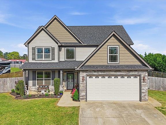 2nd image of 213 Creekside Farms Way