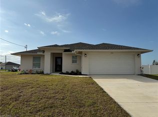 906 NW 30th St, Cape Coral, FL 33993