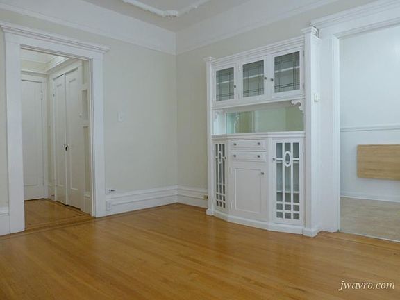 4th image of 1590 Sacramento St APT 31