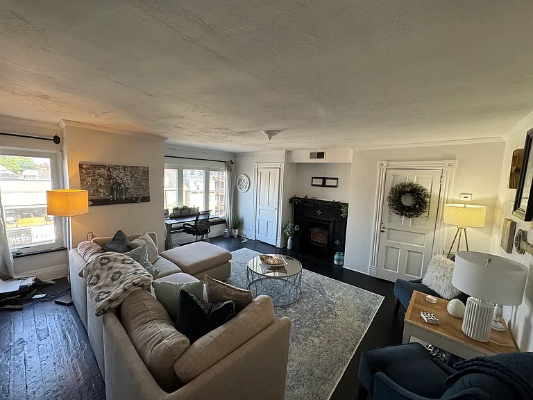 327 S Highland Ave #3 — Photo 6
