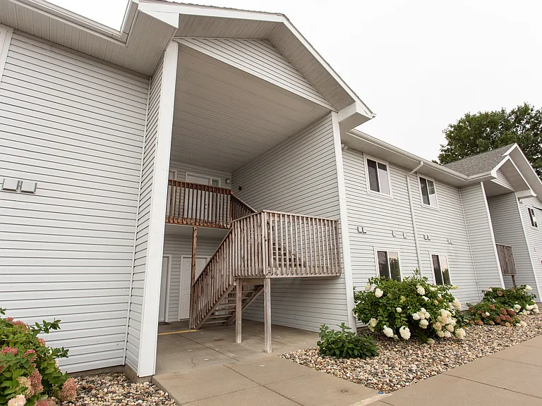 Deer Ridge Apartments — Photo 20