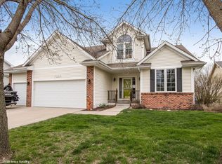 1006 Kensington Ct, Indianola, IA 50125