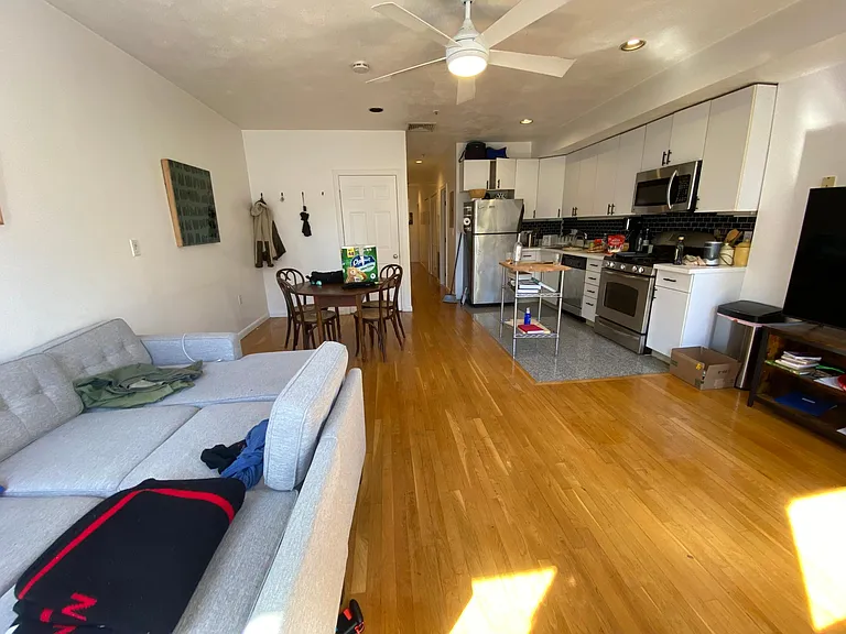 234 Hanover St #2 — Photo 24