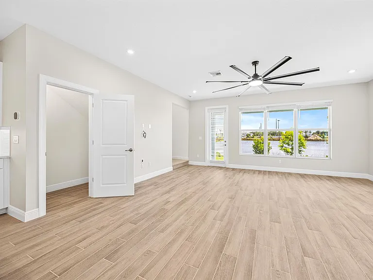 3552 NW Solange Ct — Photo 10