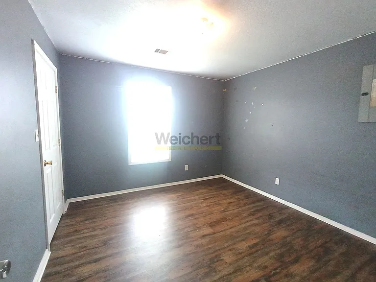 703 N 10th Ave — Photo 11