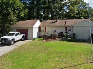 28 Country Side Dr, Nashua, NH 03062