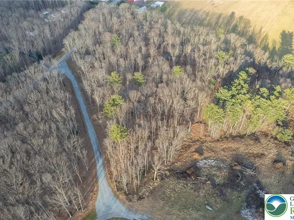 Packer Dr, Weatherly, PA 18255