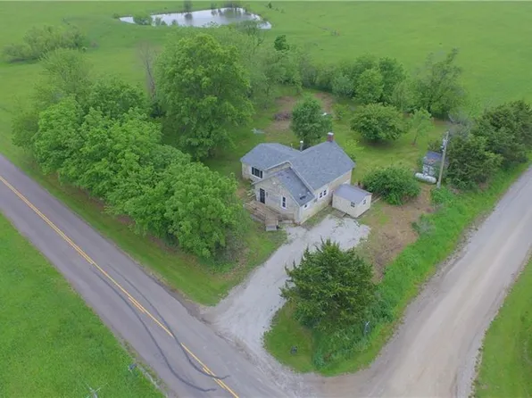 4971 NW State Rte W #B, Hamilton, MO 64644