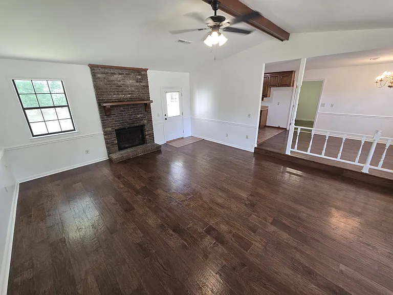 106 Prentice Ct — Photo 4