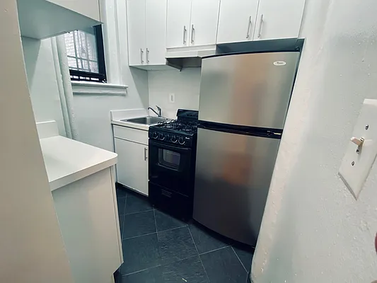 Rented by Compass | media 13