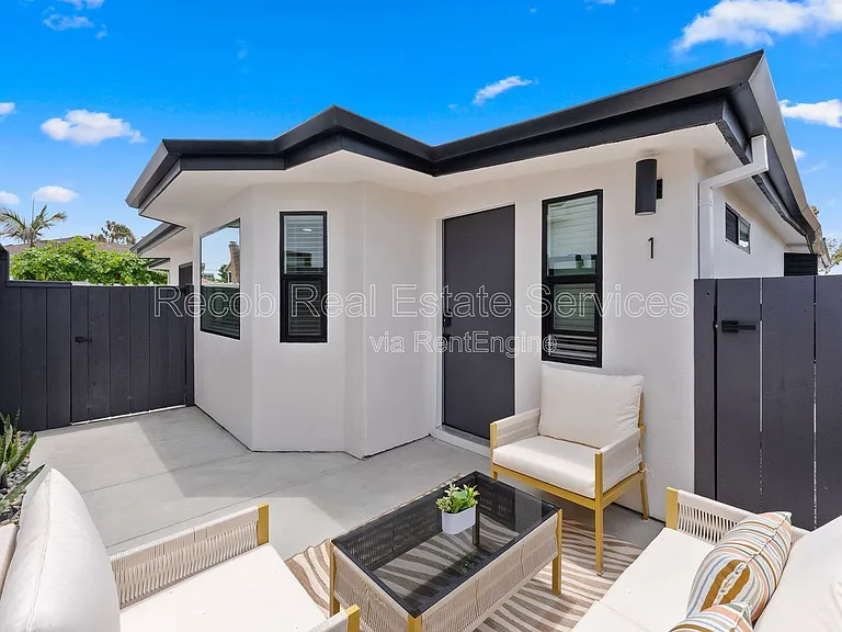 5248 Adams Ave — Photo 1