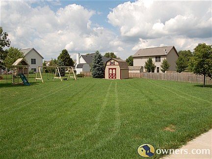 Backyeard, 12x 12 Shed, Garden, PlayHouse, Swings